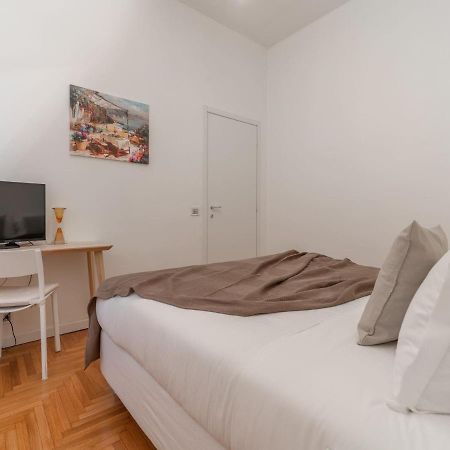 The Best Rent - Spacious Three-Bedroom Apartment In Moscova Milão Exterior foto