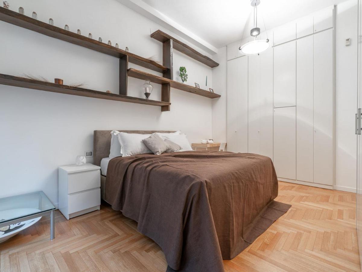 The Best Rent - Spacious Three-Bedroom Apartment In Moscova Milão Exterior foto