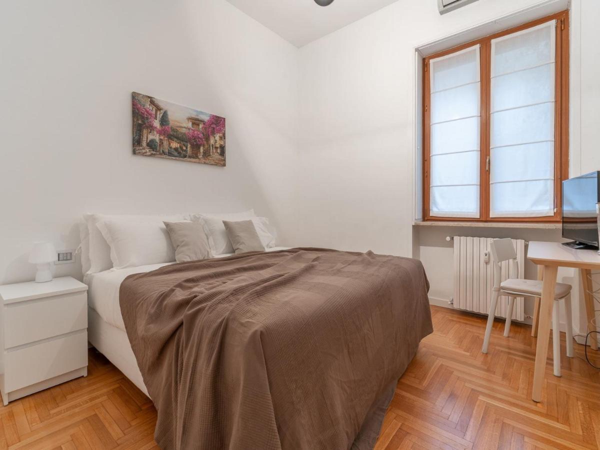 The Best Rent - Spacious Three-Bedroom Apartment In Moscova Milão Exterior foto