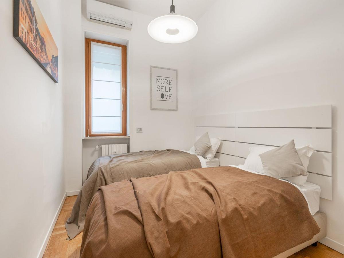 The Best Rent - Spacious Three-Bedroom Apartment In Moscova Milão Exterior foto