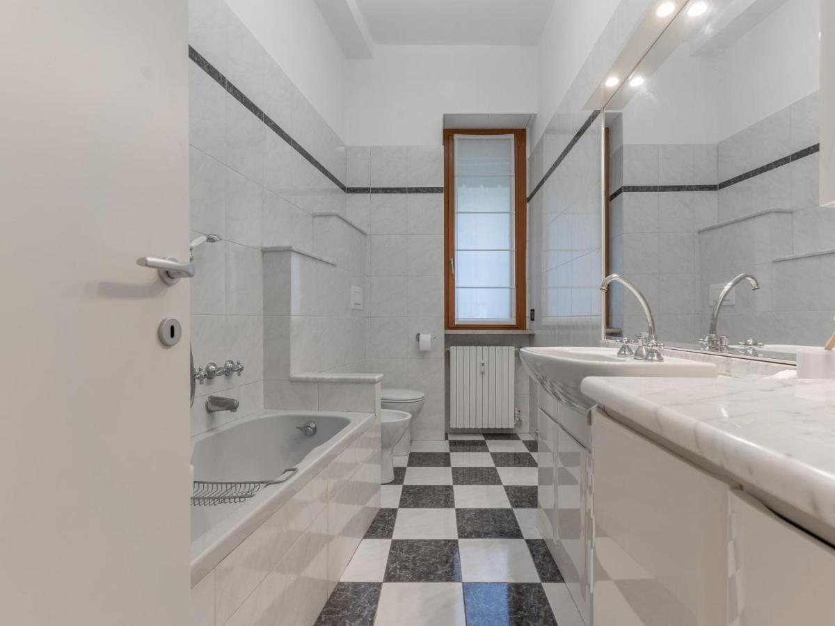 The Best Rent - Spacious Three-Bedroom Apartment In Moscova Milão Exterior foto