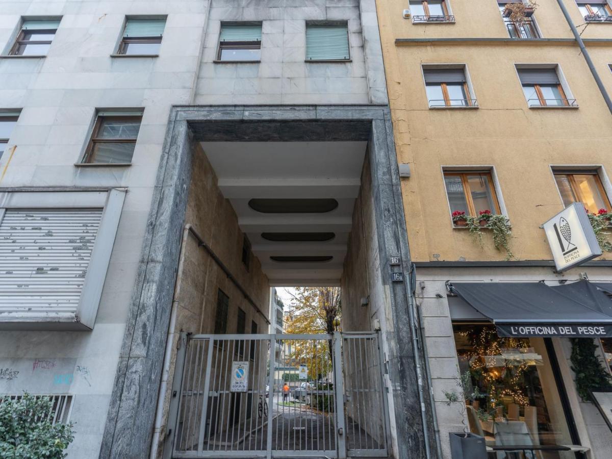 The Best Rent - Spacious Three-Bedroom Apartment In Moscova Milão Exterior foto