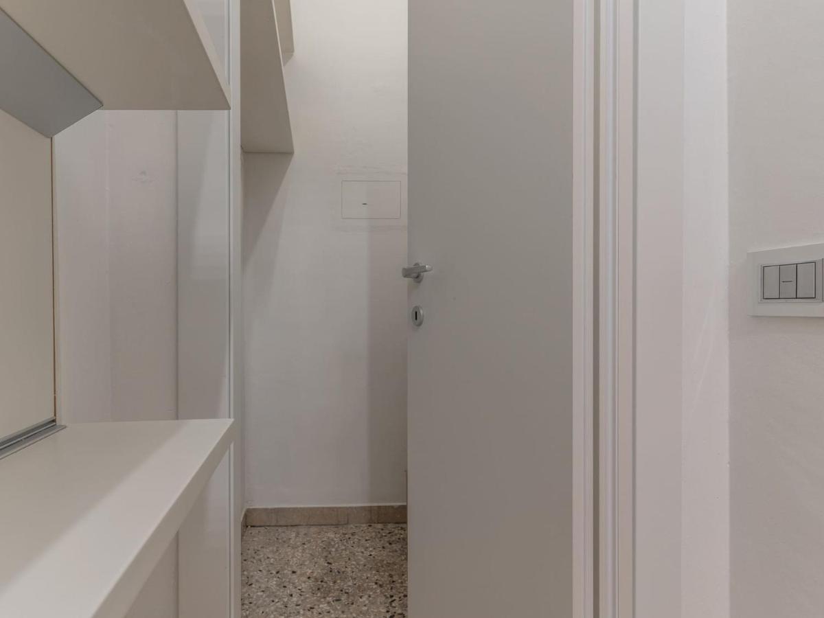 The Best Rent - Spacious Three-Bedroom Apartment In Moscova Milão Exterior foto